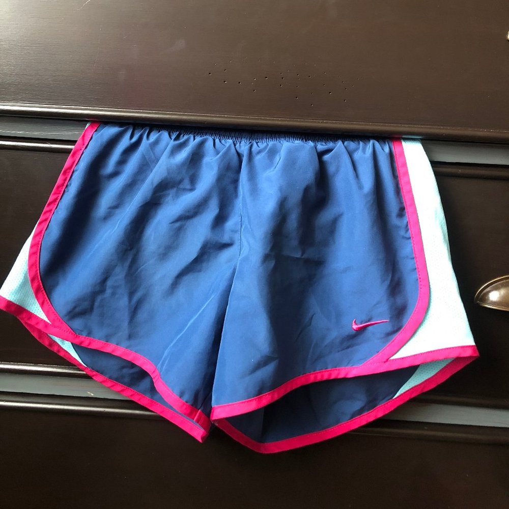 NIKE athletic  shorts